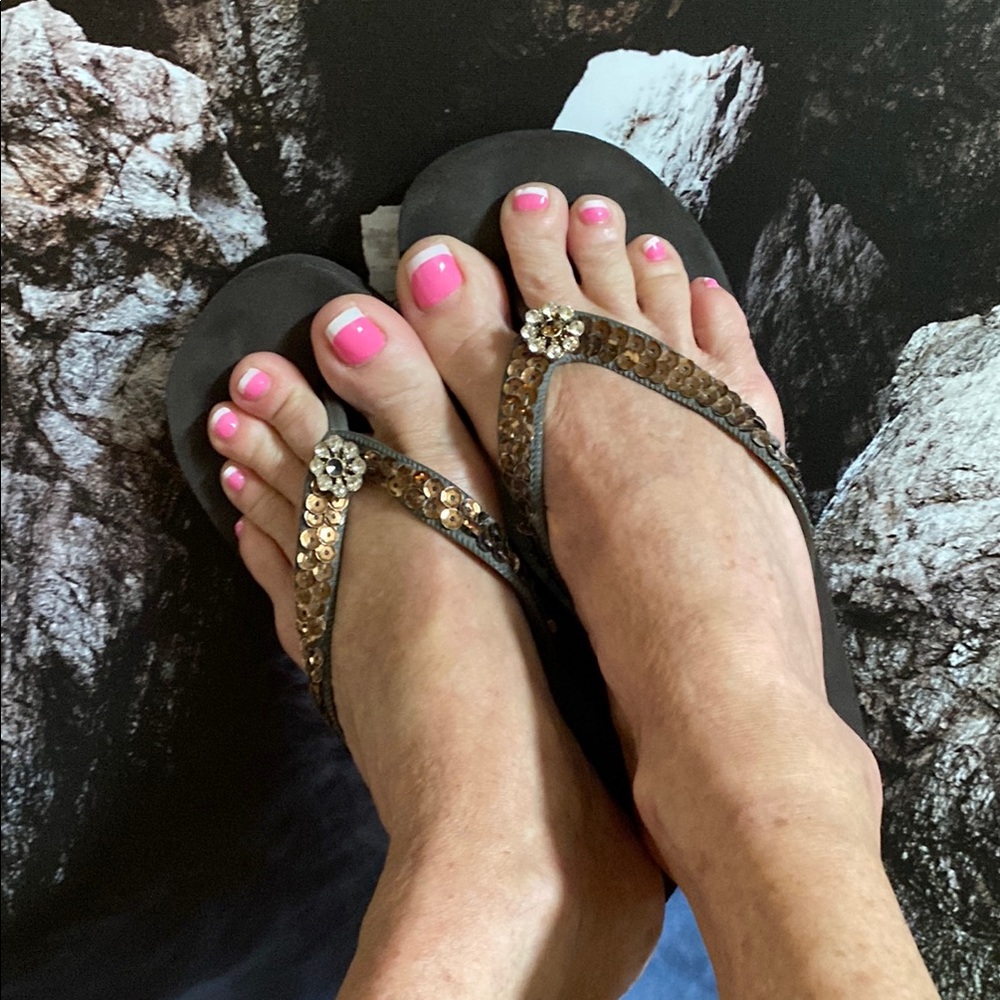 Elegant Brown and Gold woman’s Sandals